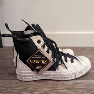 NEW Converse Chuck 70 GORE-TEX high top sneakers size 6